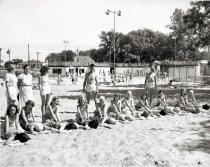 Lifesaving class, Willow Lawn Pool, c1950